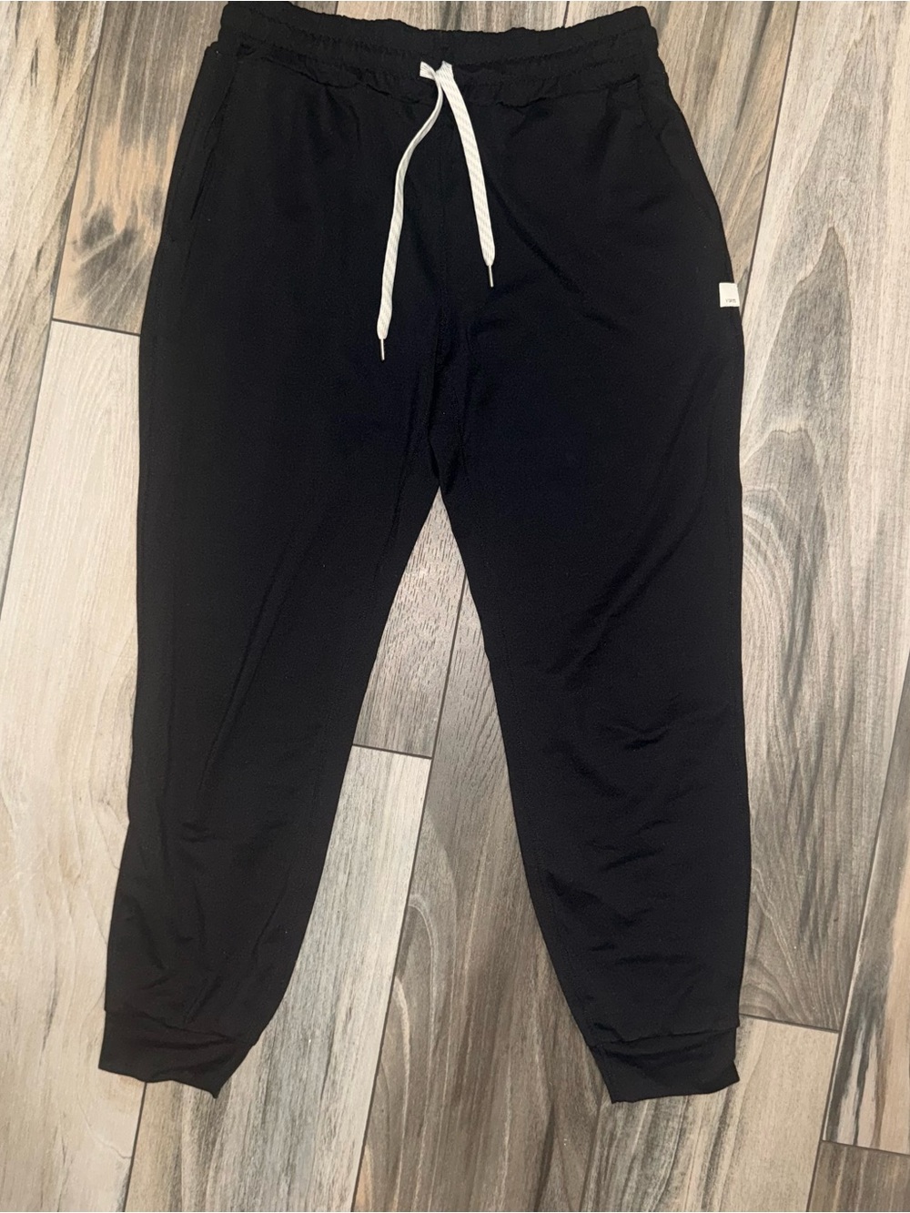 Vuori women’s small Black Jogger Sweatpants with White Drawstring